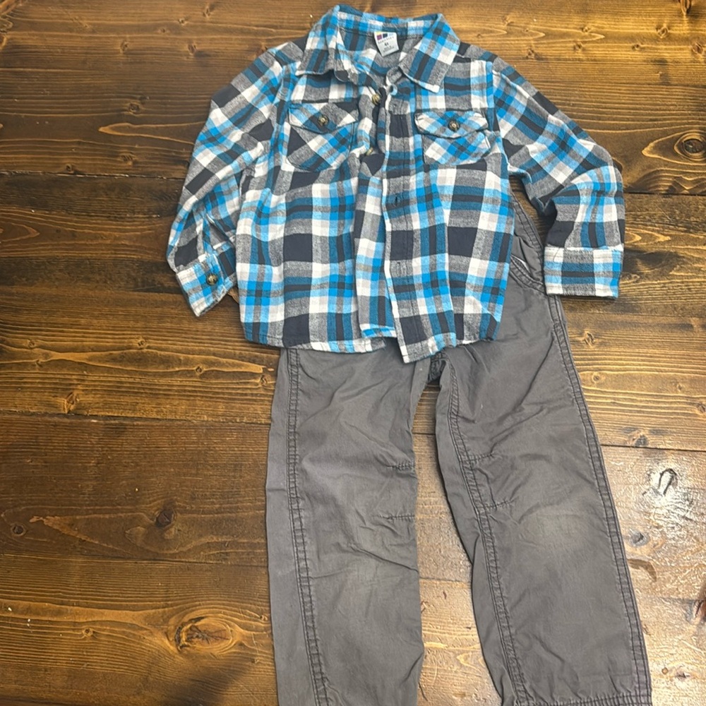 Boys 4t outfits
Carters pants 
Healthplex button up